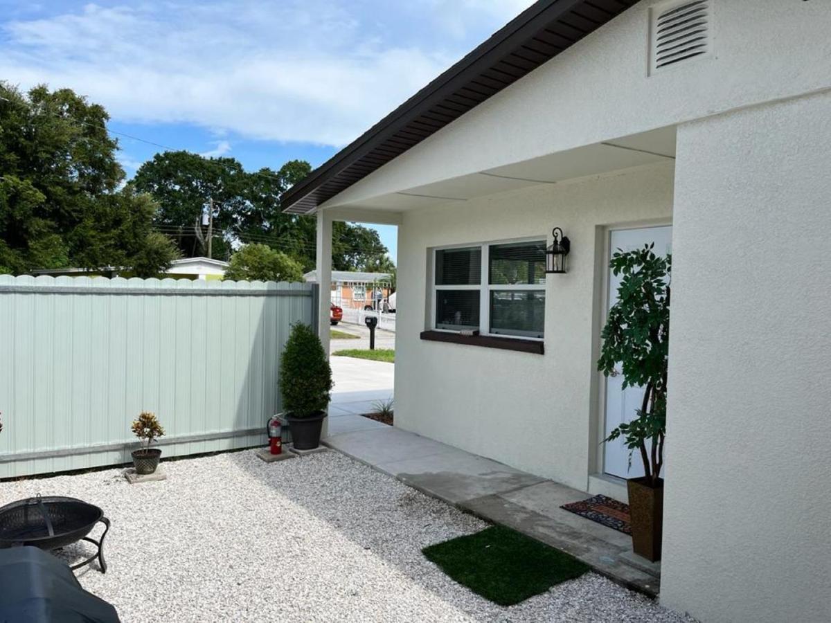 Incredible Comfortable Apartments Near The Airport And Beaches 탬파 외부 사진