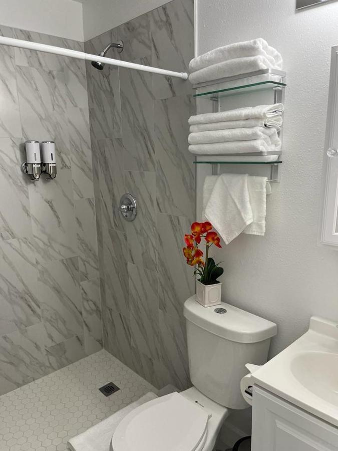 Incredible Comfortable Apartments Near The Airport And Beaches 탬파 외부 사진