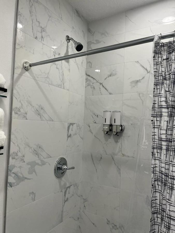Incredible Comfortable Apartments Near The Airport And Beaches 탬파 외부 사진