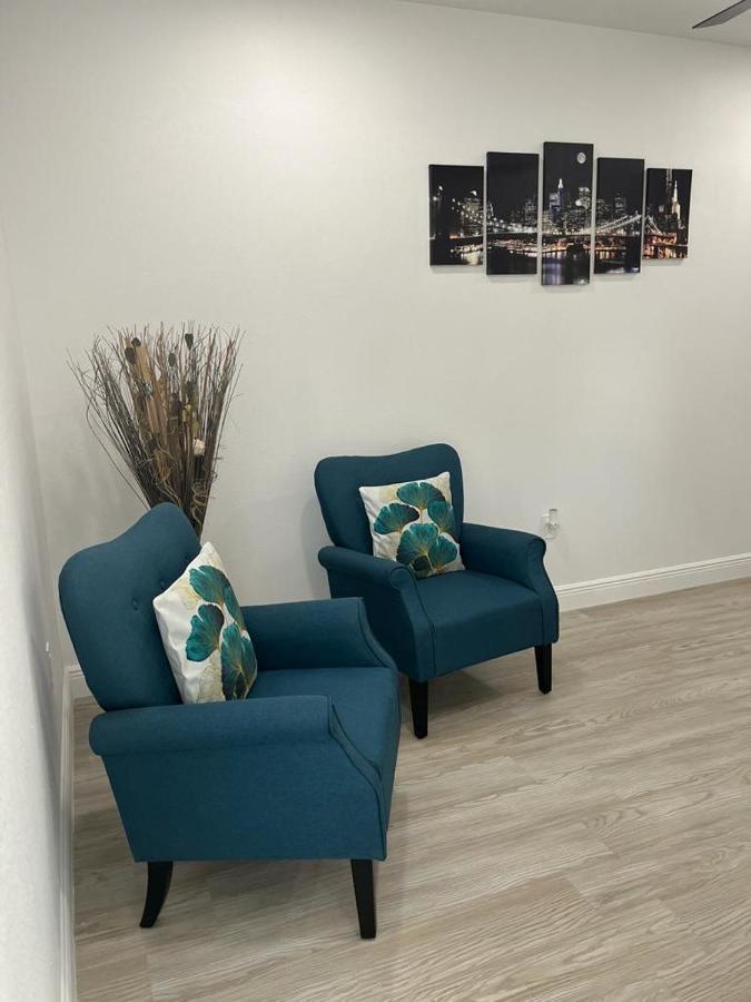 Incredible Comfortable Apartments Near The Airport And Beaches 탬파 외부 사진