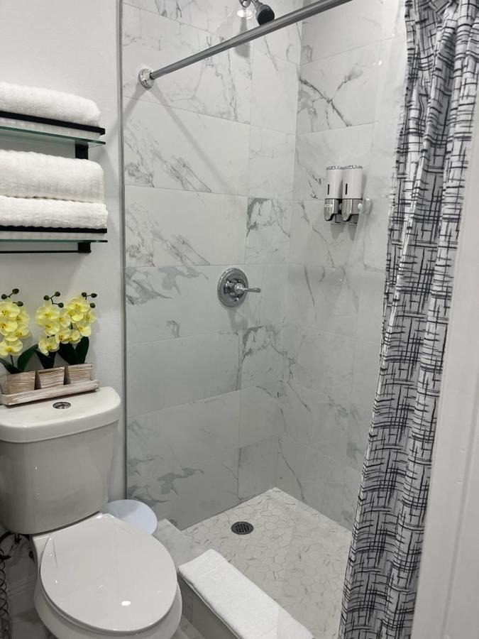 Incredible Comfortable Apartments Near The Airport And Beaches 탬파 외부 사진